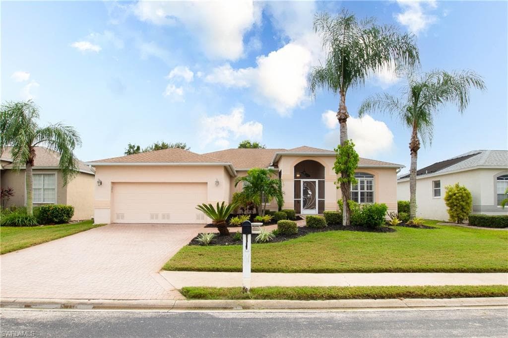 16688 Wellington Lakes Cir, Fort Myers