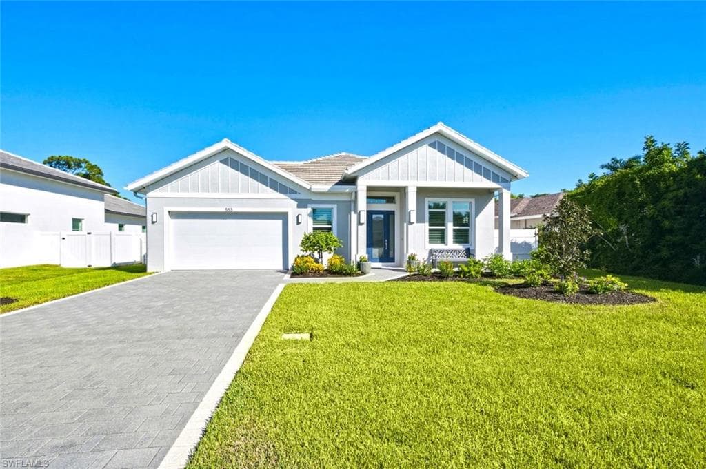 553 106th Ave, Naples