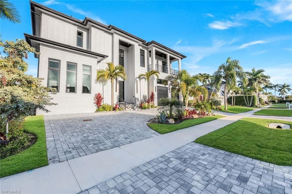 771 Orchid Ct, Marco Island, photo 2