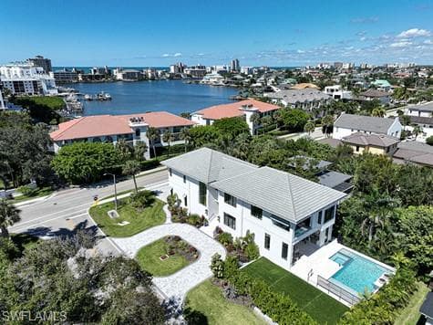 9100 Vanderbilt Dr, Naples, photo 3