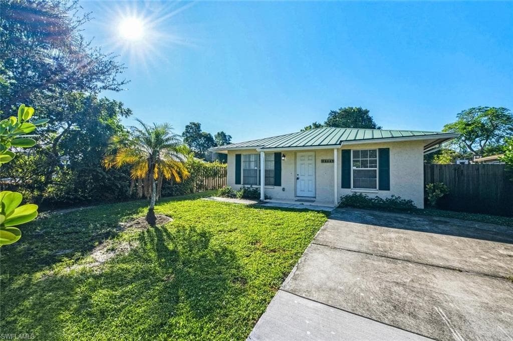 862 99th Ave, Naples