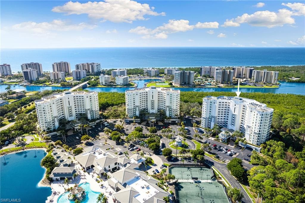 325 Dunes Blvd #1103, Naples