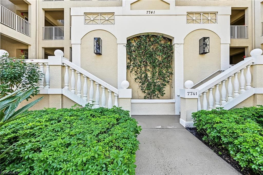 7741 Pebble Creek Cir #102, Naples, photo 3