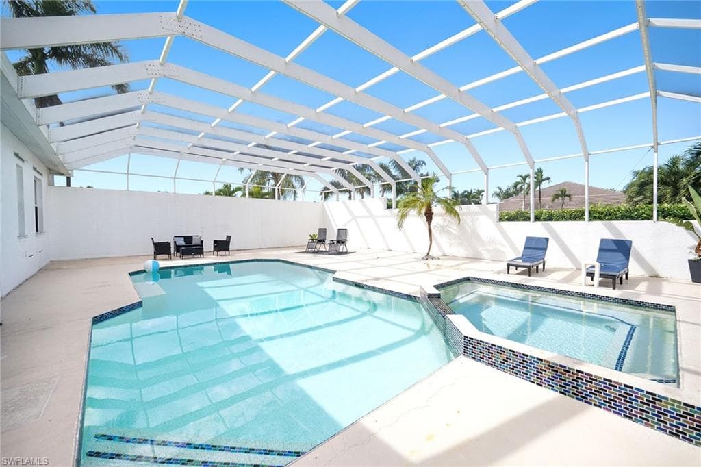 290 Heathwood Dr, Marco Island, photo 2