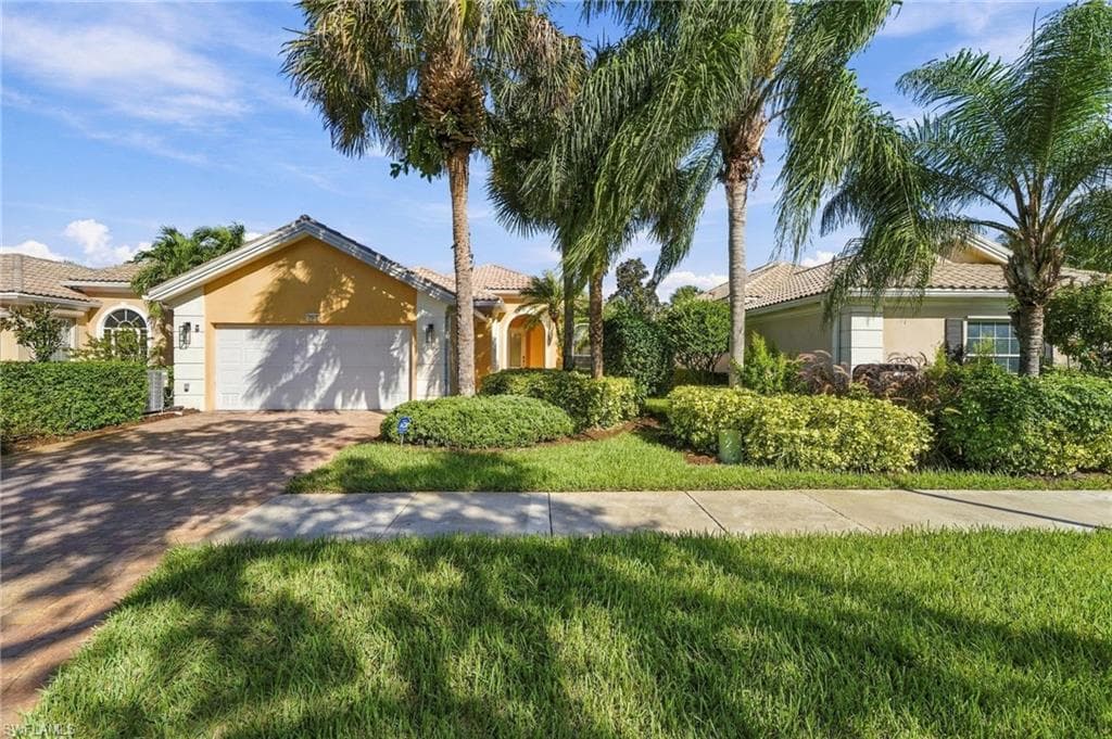 7565 Garibaldi Ct, Naples
