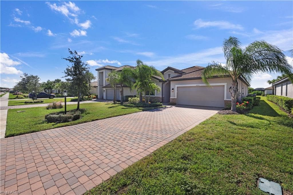 18315 Ridgeline Dr, Estero, photo 2