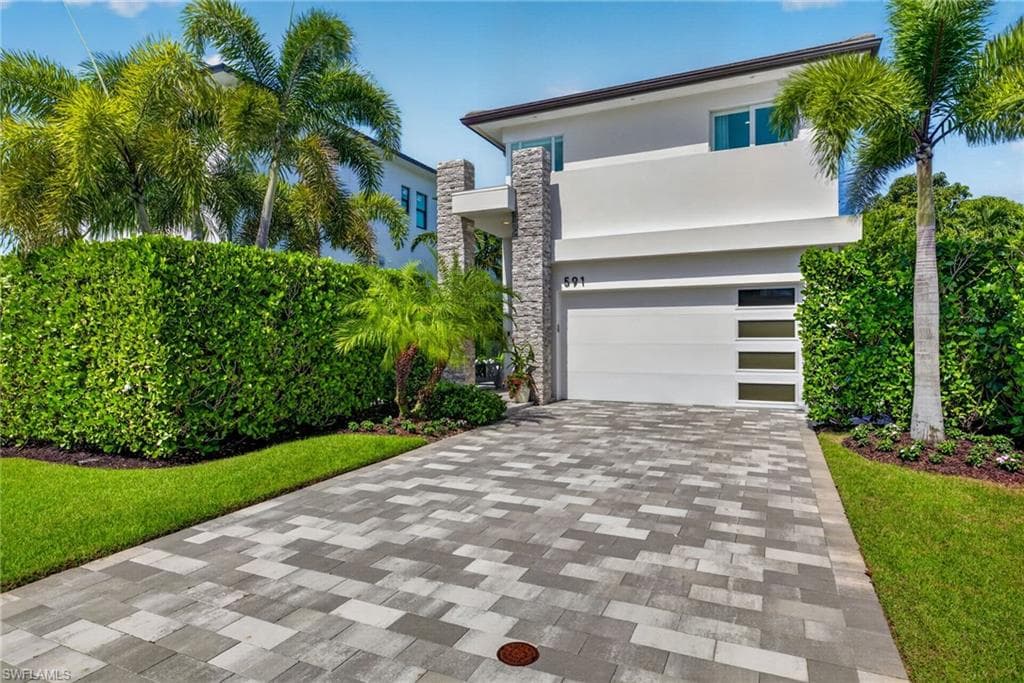 591 93rd Ave, Naples, photo 2