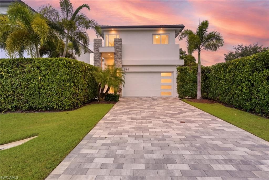 591 93rd Ave, Naples