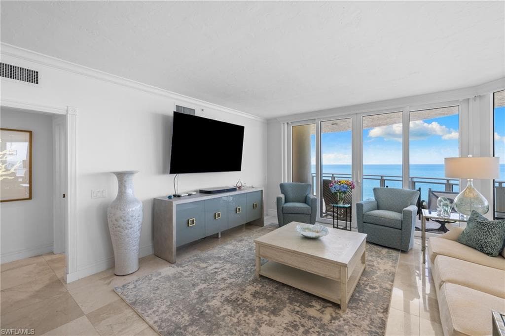 8231 Bay Colony Dr #704, Naples, photo 3