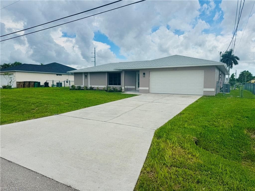112 38th Ter, Cape Coral, photo 2