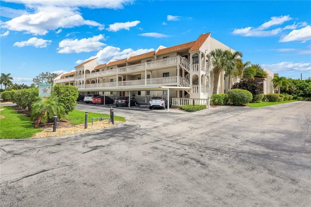 9395 Pennsylvania Ave #34, Bonita Springs, photo 2