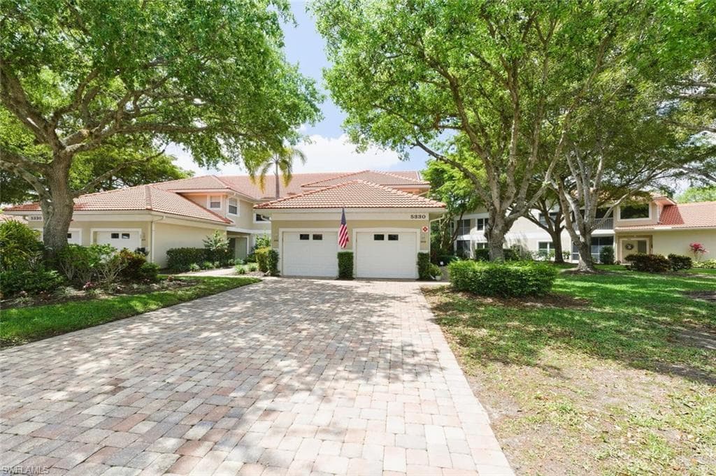 5330 Andover Dr #202, Naples, photo 2