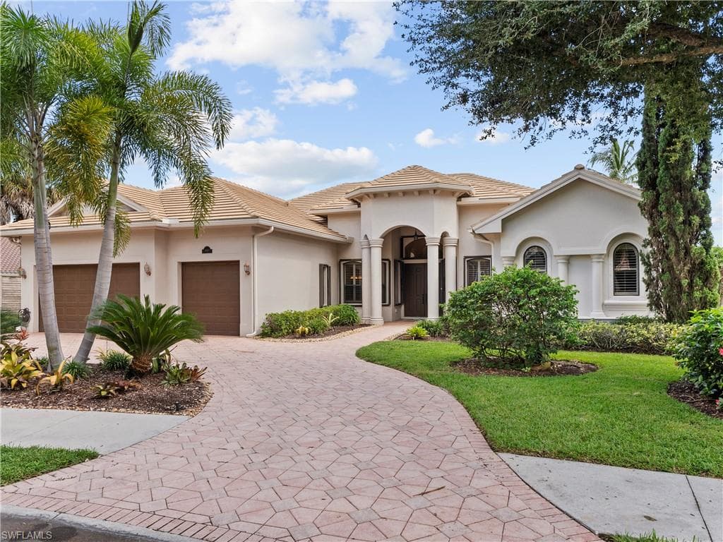 14911 Tybee Island Dr, Naples