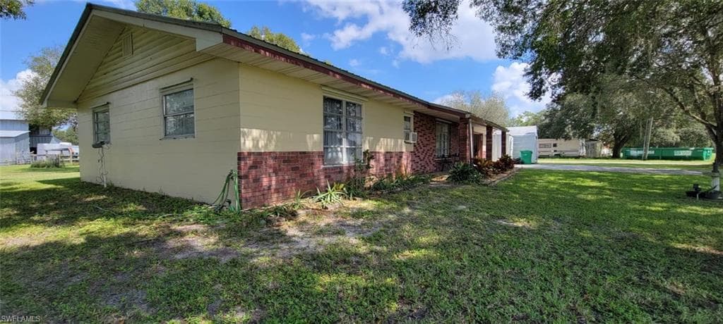 2260 Howard Rd, Labelle, photo 3