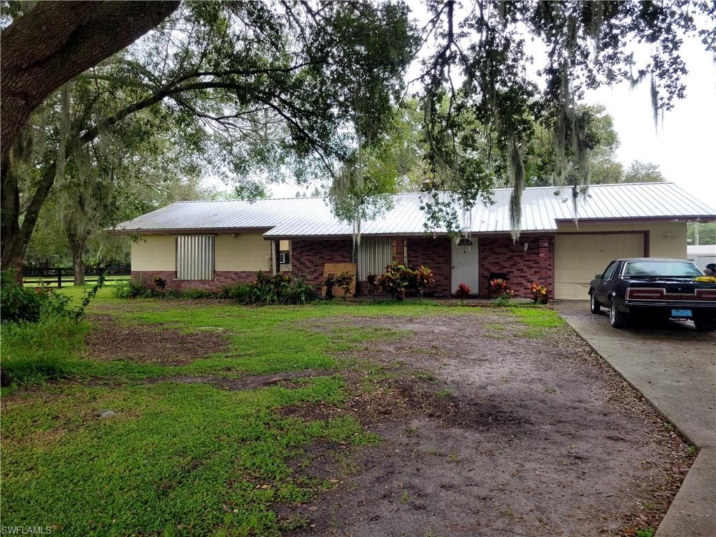 2260 Howard Rd, Labelle