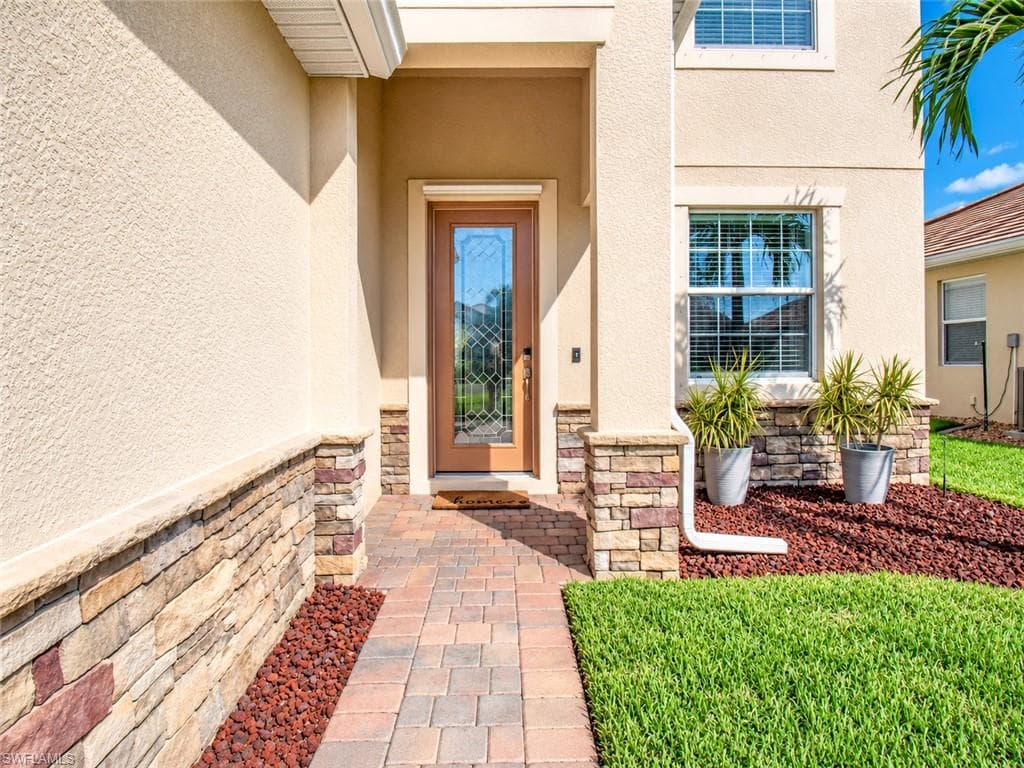16035 Mistflower Dr, Alva, photo 3