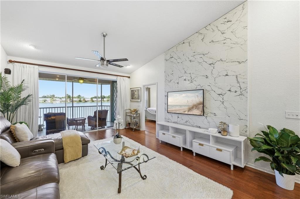 3370 W. Crown Pointe Blvd Blvd #202, Naples