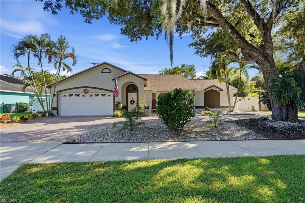 1466 Winkler Ave, Fort Myers