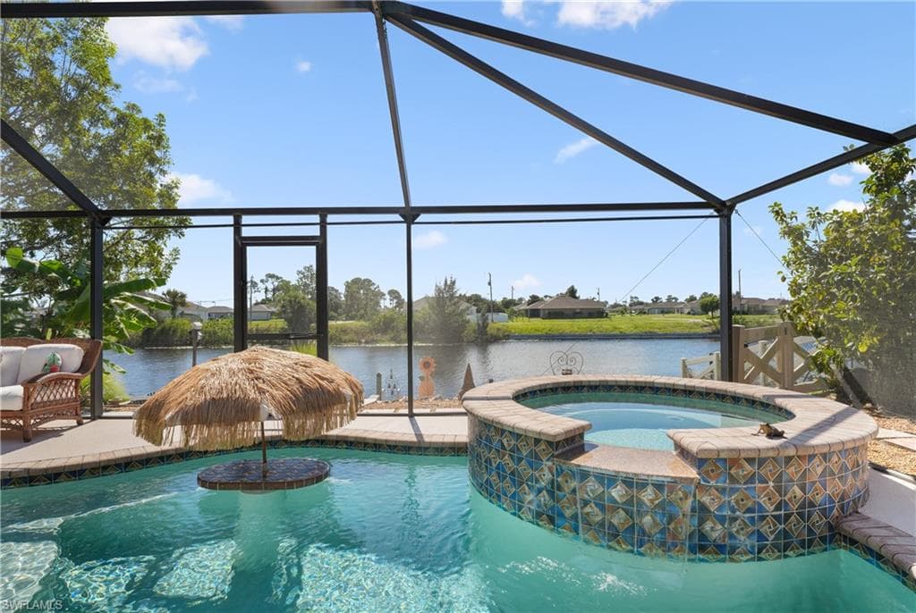 908 Vogiantzis Pkwy, Cape Coral, photo 3