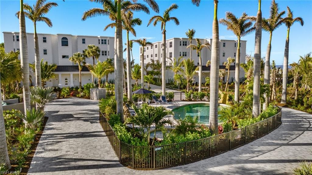 2549 Gulf Dr #106, Sanibel, photo 2