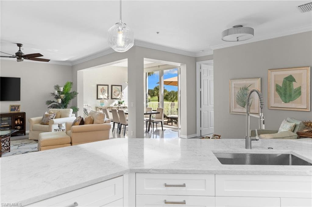 1540 Clermont Dr #103, Naples