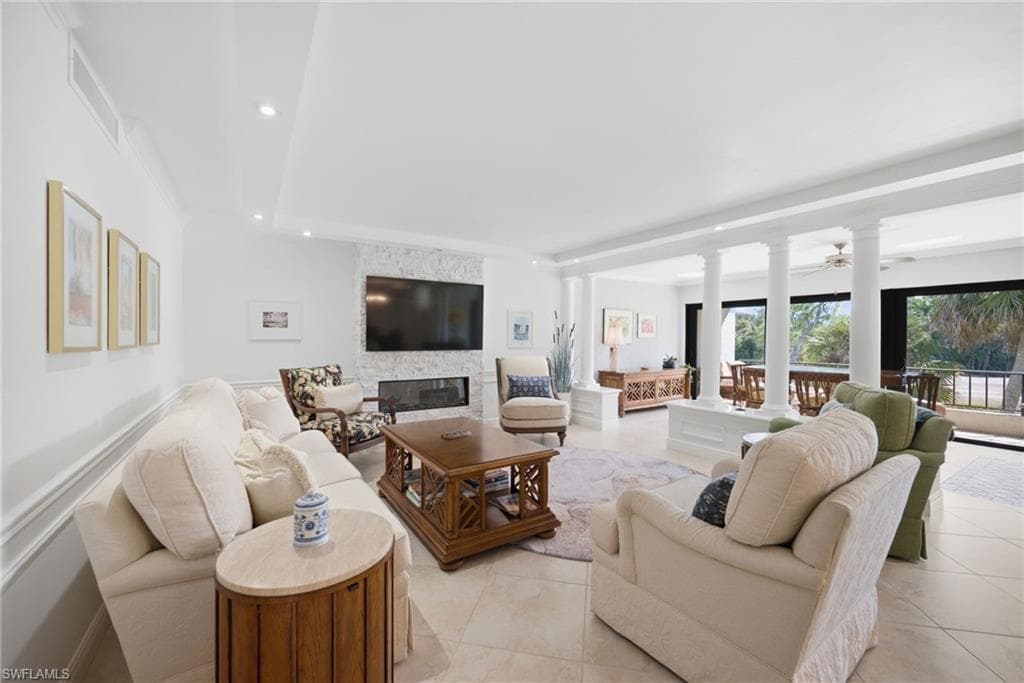 105 Clubhouse Ln #388, Naples, photo 2