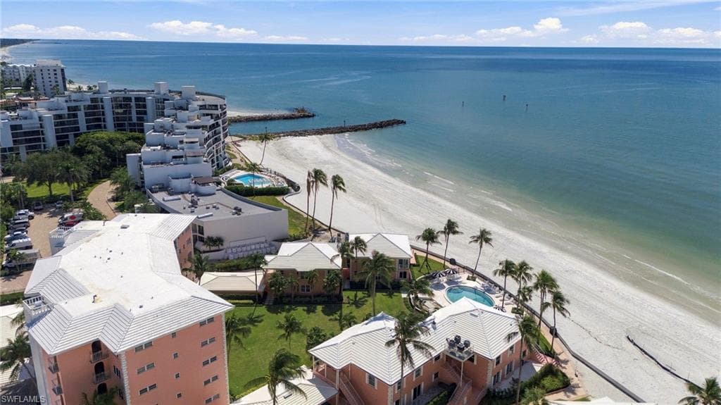 2401 Gulf Shore Blvd #52, Naples, photo 2