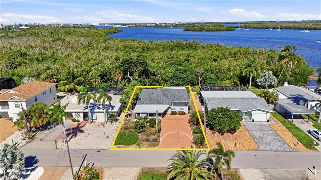 435 Donora Blvd, Fort Myers Beach, photo 3