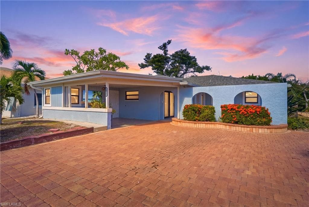 435 Donora Blvd, Fort Myers Beach