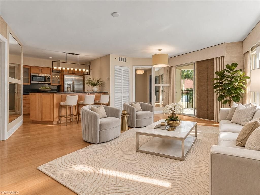 8870 Colonnades Ct #332, Bonita Springs