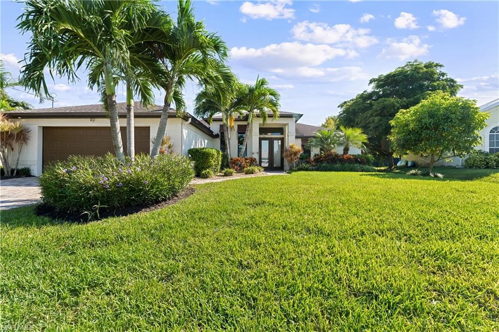1426 12th Ter, Cape Coral