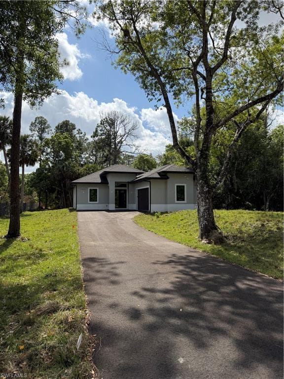 2864 66th Ave, Naples