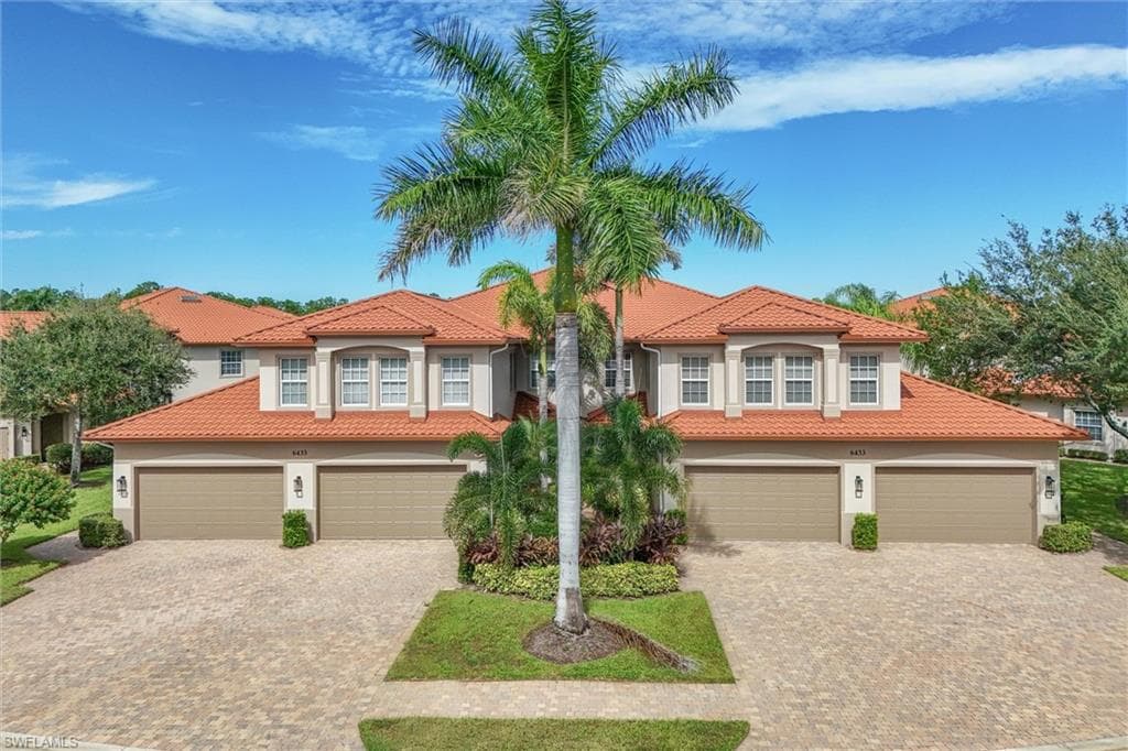 6433 Legacy Cir #1302, Naples