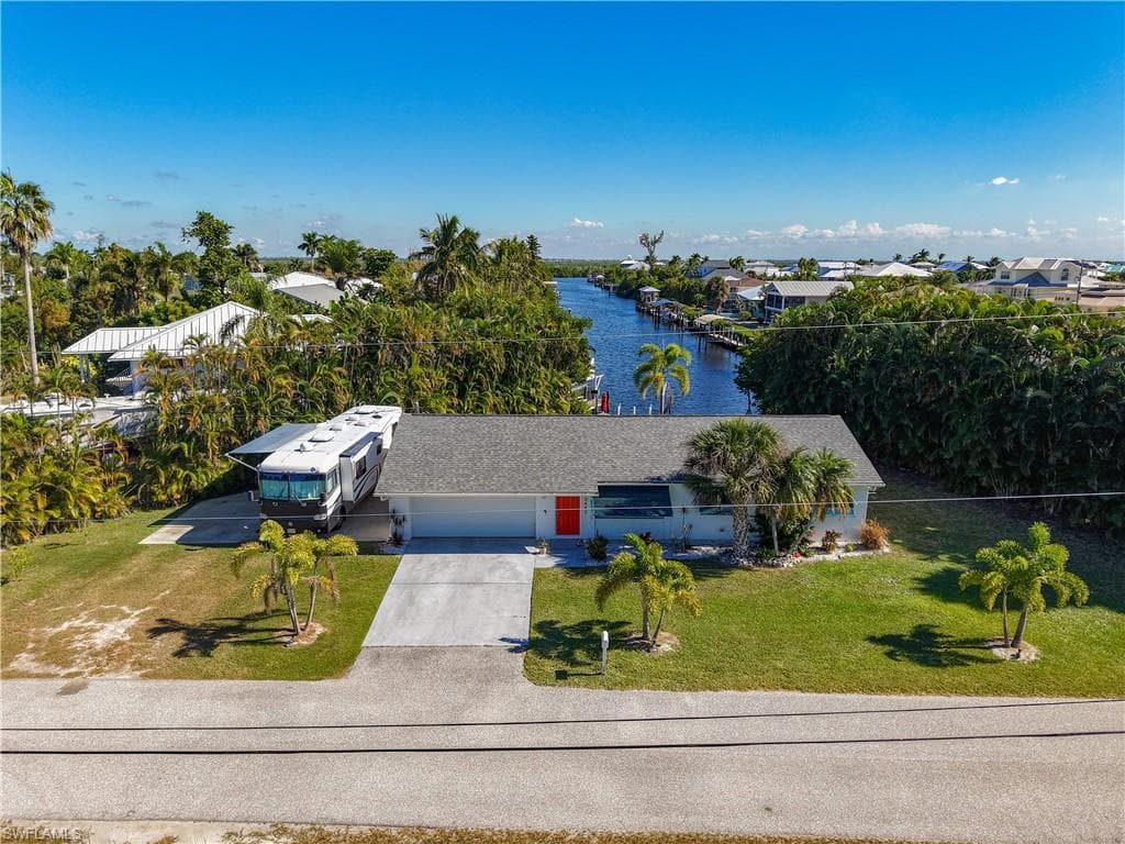 5442 Martin Cv, Bokeelia