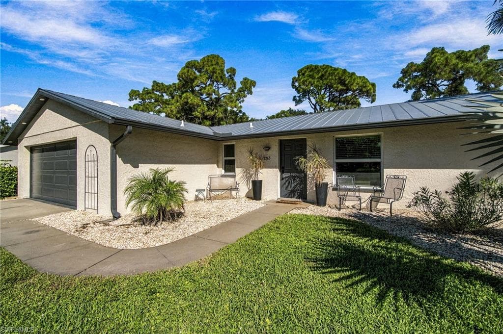 2265 Outrigger Ln, Naples, photo 2