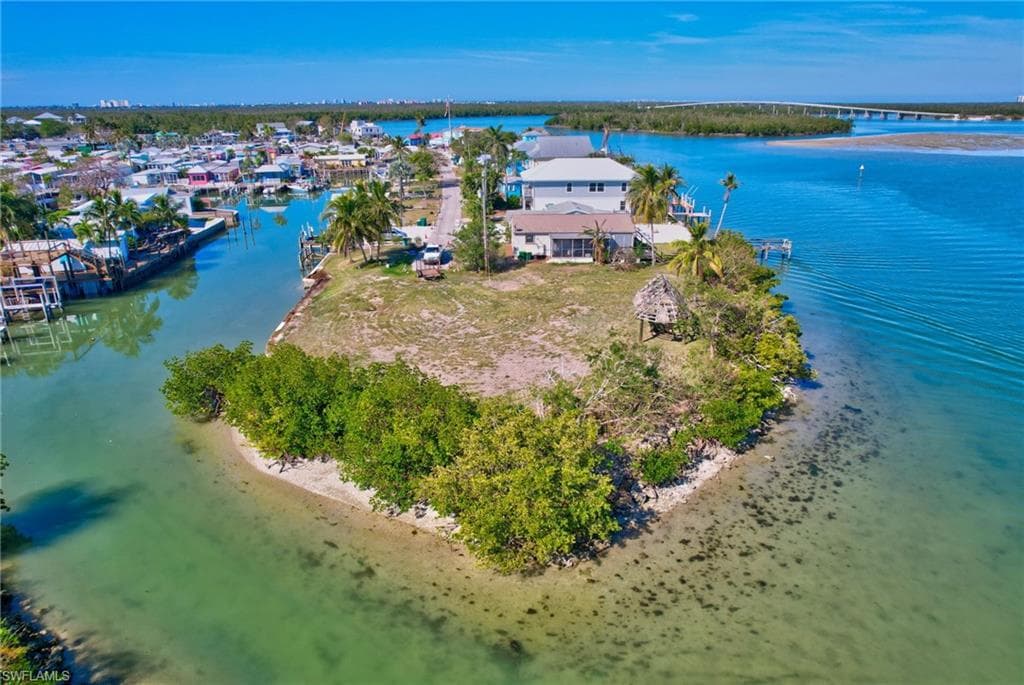 105 Bayshore Way, Goodland, photo 3