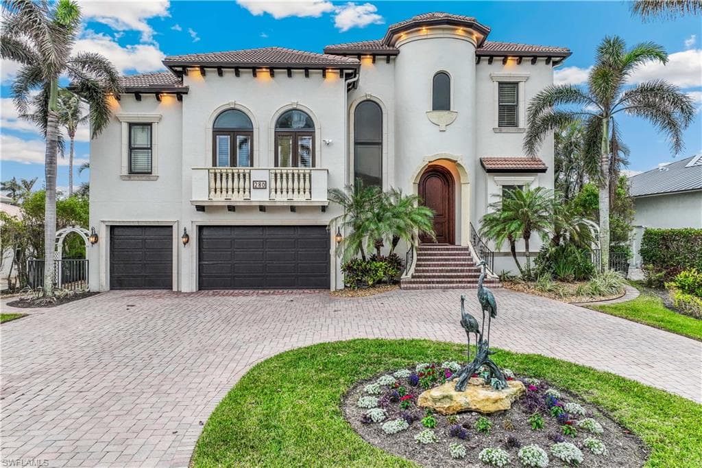 280 Egret Ave, Naples