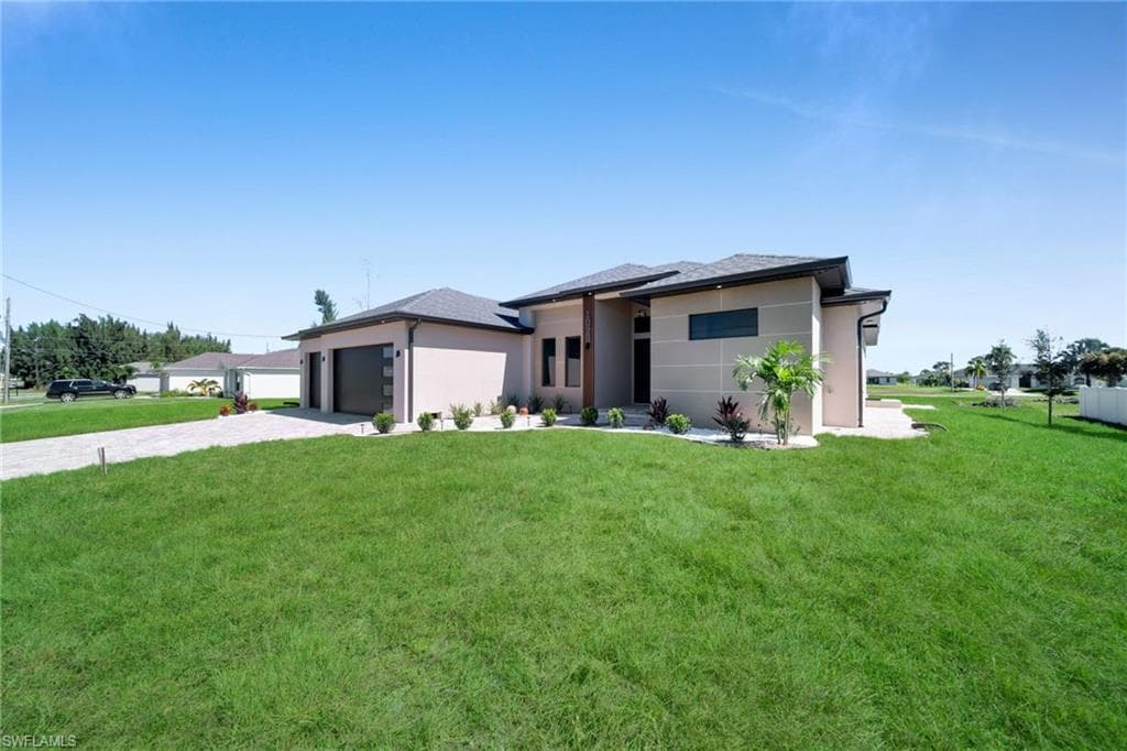 1029 24th Pl, Cape Coral, photo 3