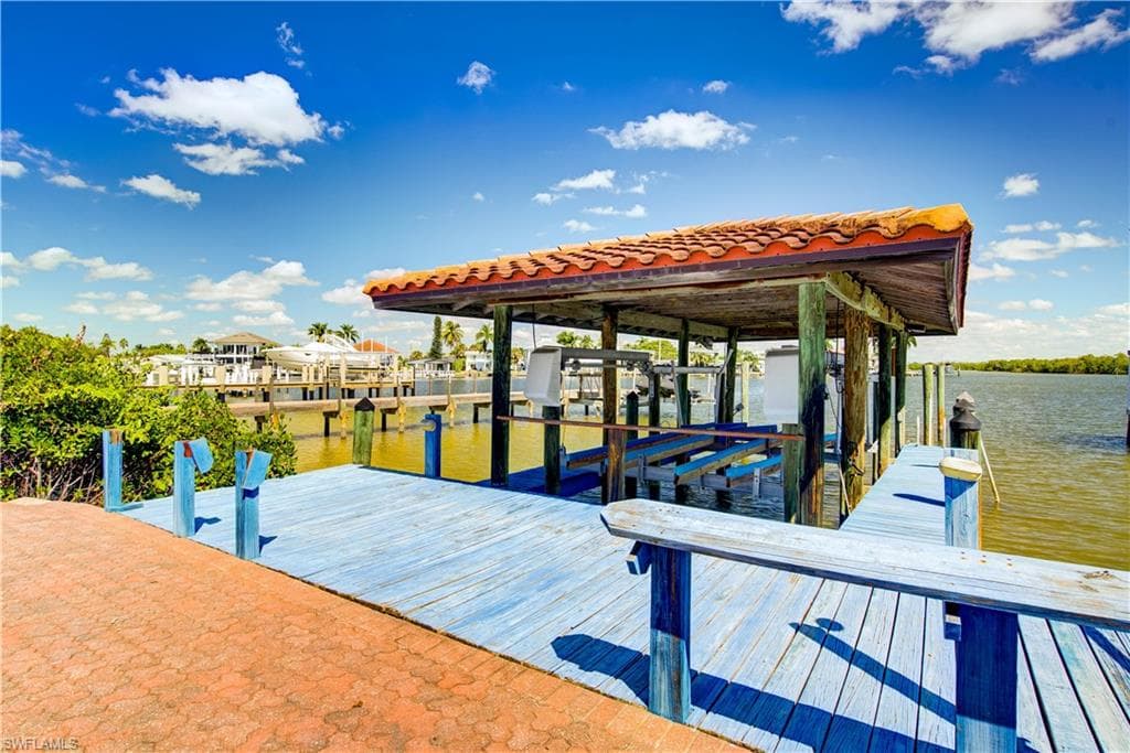 11 Capri Blvd, Naples, photo 3