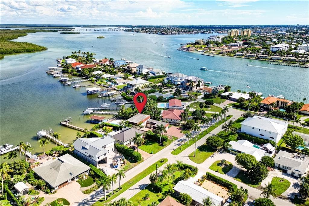 11 Capri Blvd, Naples
