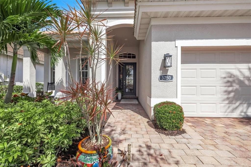 3750 Lakeview Isle Ct, Fort Myers, photo 2