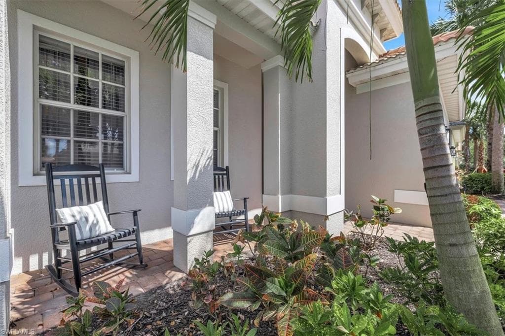 3750 Lakeview Isle Ct, Fort Myers, photo 3