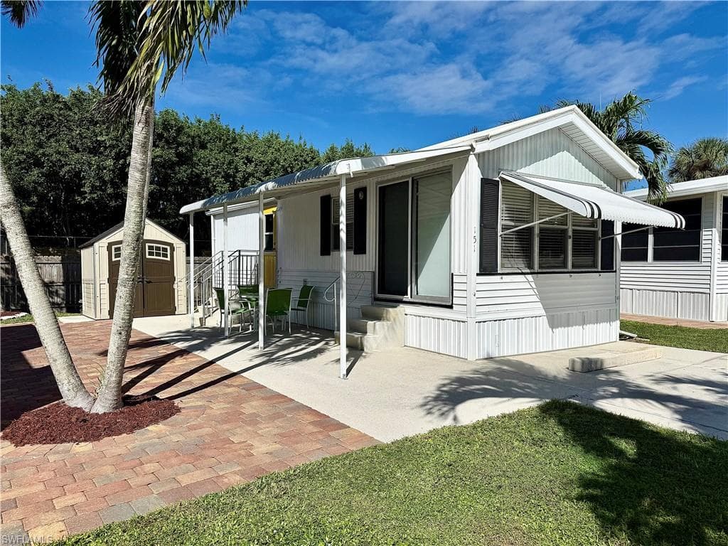 151 Cheetah Dr #151, Naples