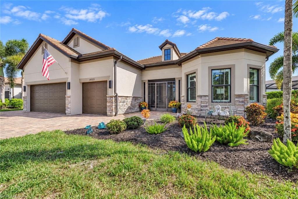 14325 Shores Ct, Estero, photo 3