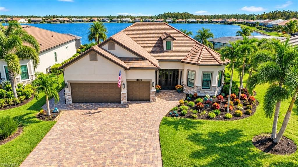 14325 Shores Ct, Estero