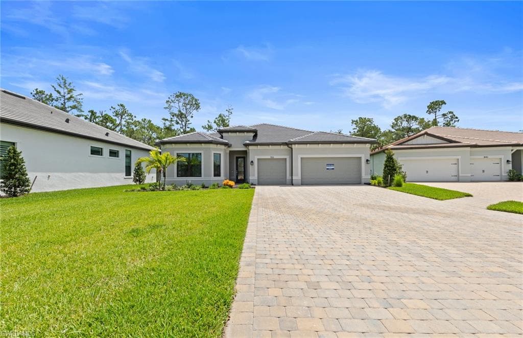 2095 Altura Ct, Naples, photo 2