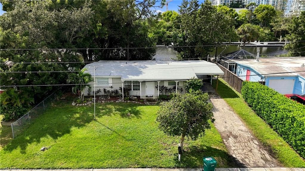 2140 Harbor Ln, Naples
