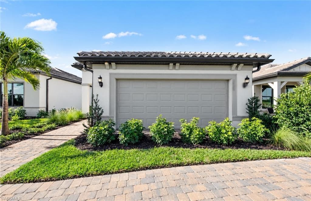 2133 Seville Ln, Naples
