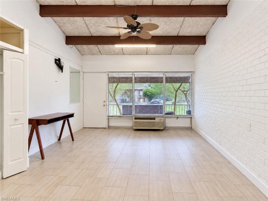 4050 Golden Gate Pkwy #219, Naples, photo 3