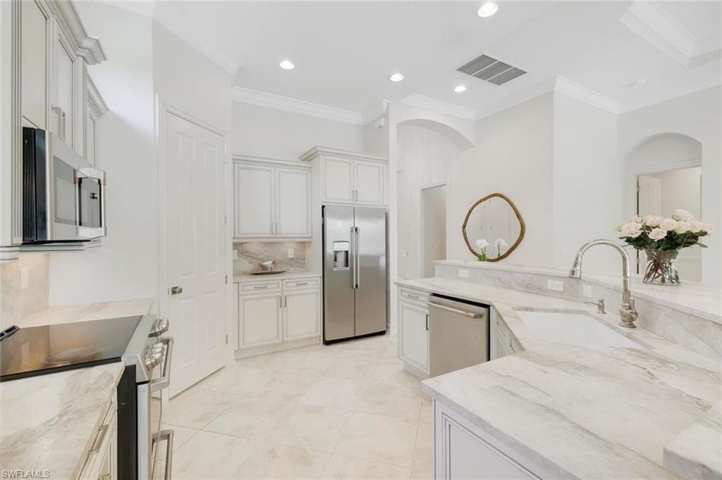 7319 Lantana Cir, Naples, photo 3